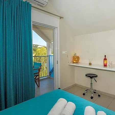 Timotheos Hotel 3*