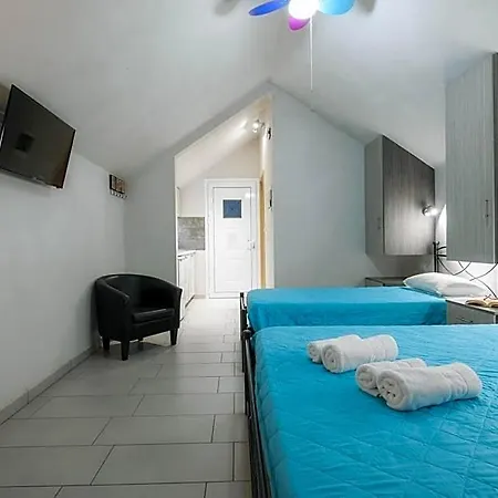 Timotheos Hotel 3*