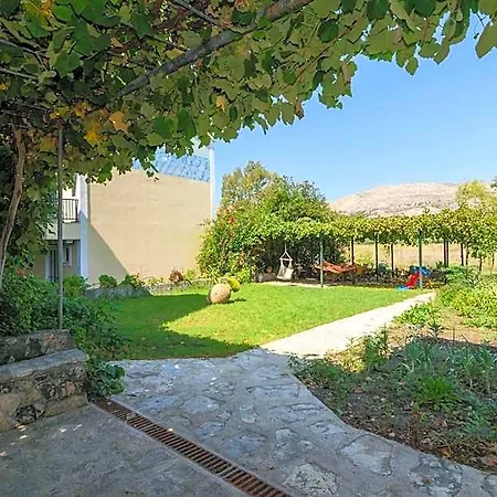 Timotheos Hotel