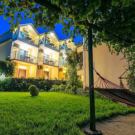 Hotel Timotheos 3*