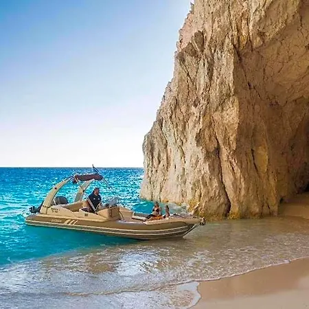 Hotel Timotheos 3*